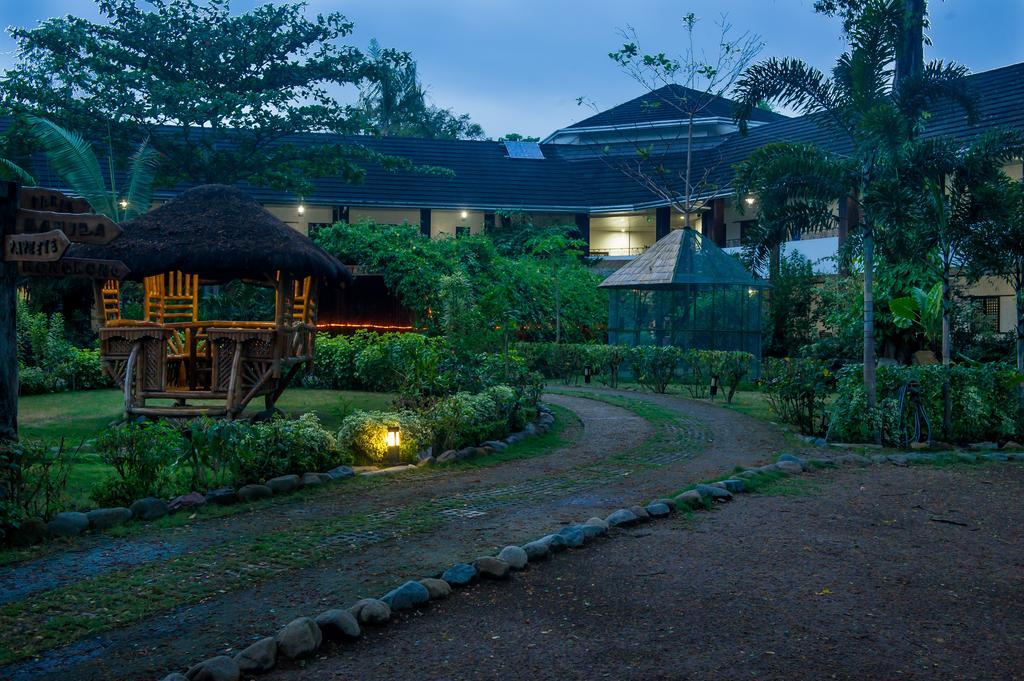 Balay Tuko Garden Inn Puerto Princesa Exterior foto